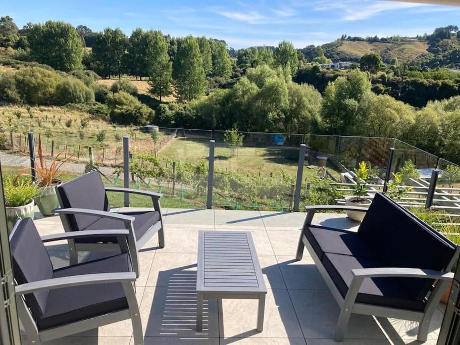 Maymorn Orchard Suites Upper Hutt Esterno foto