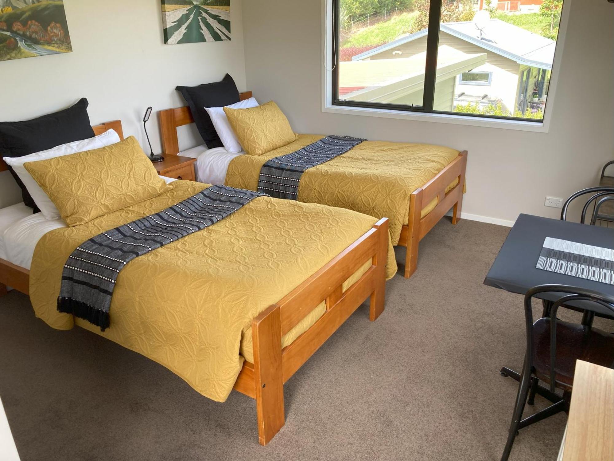Maymorn Orchard Suites Upper Hutt Esterno foto